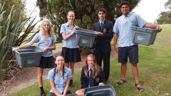 Recycling - Light Proof bottle into Crates