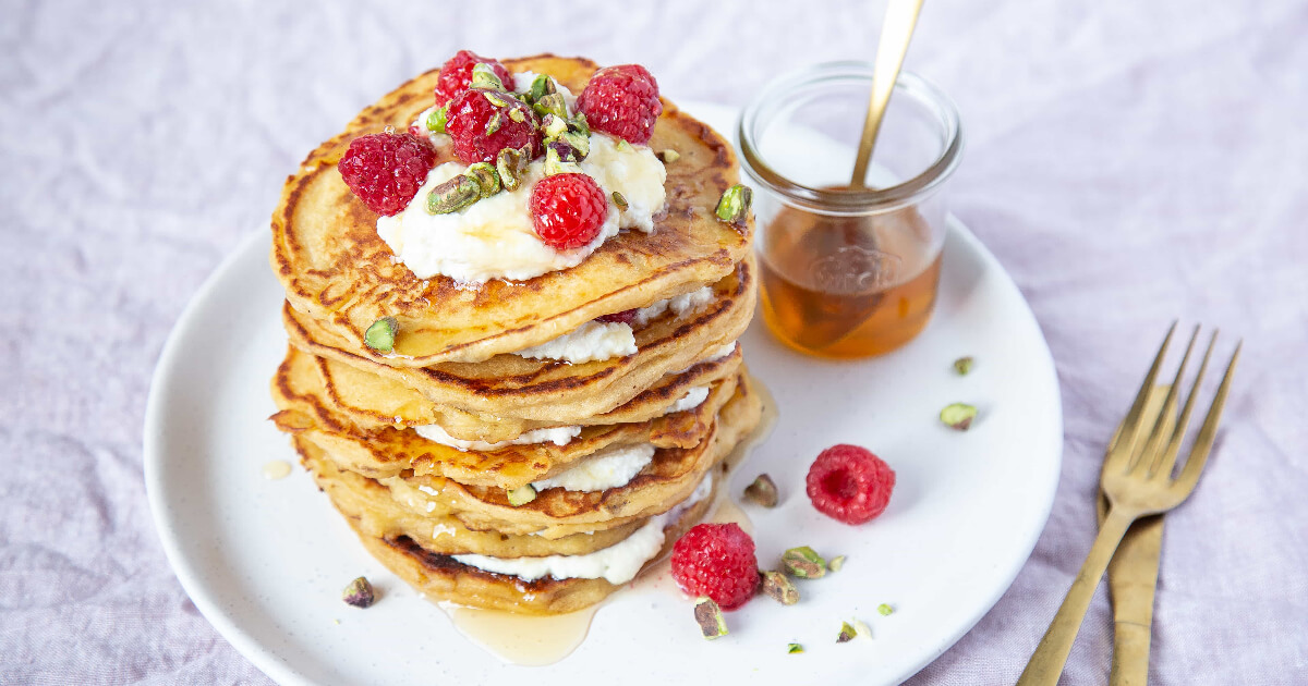 Thick Banana, Honey & Ricotta Pancakes 