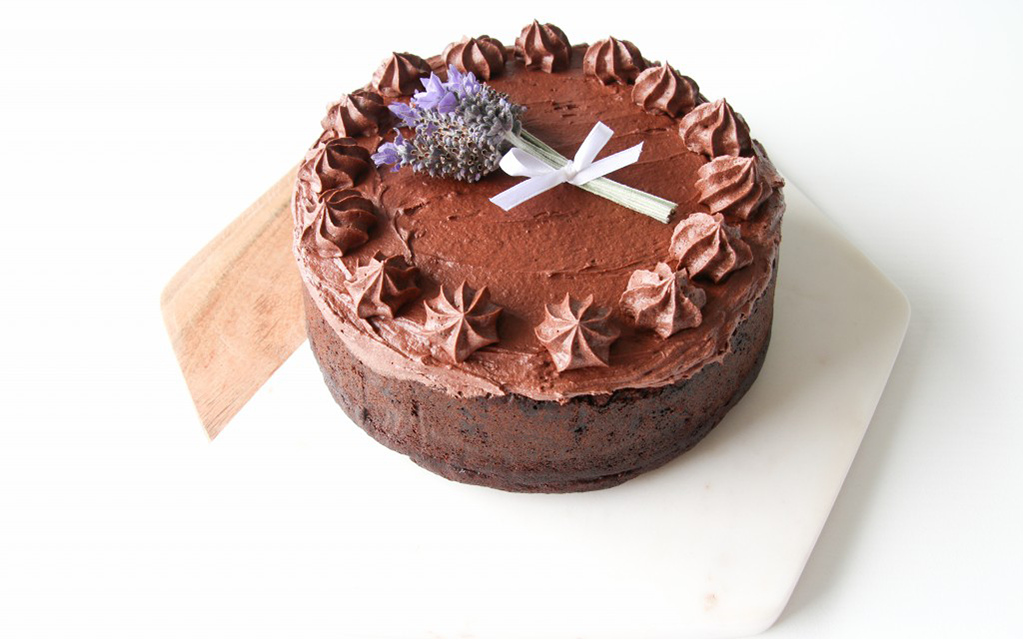 chocoholic-choccie-cake